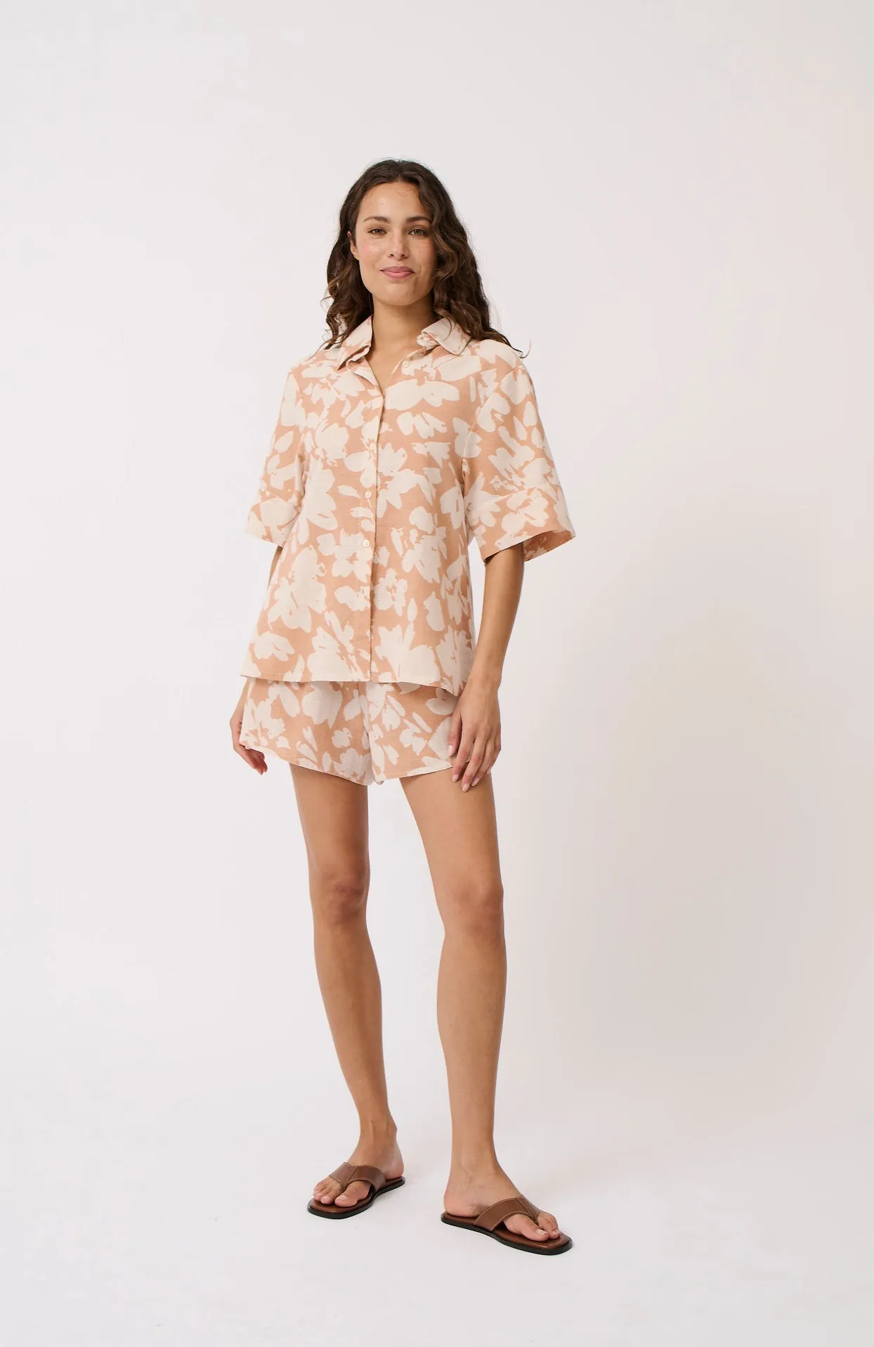 Bella Short - Floral Sand