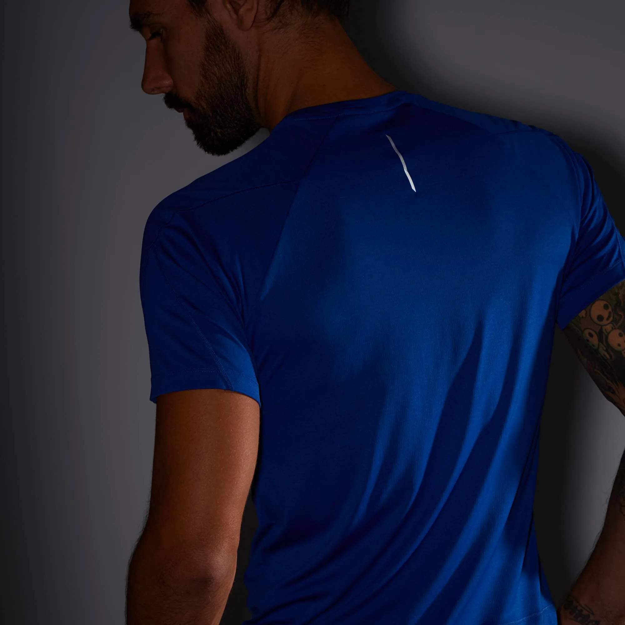 Salomon | Men's Cross Run Short Sleeve T-Shirt - Surf The Web